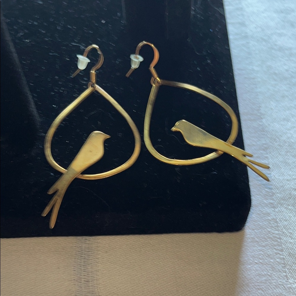 Gold Metal Jewelry Bird Hoop Earrings